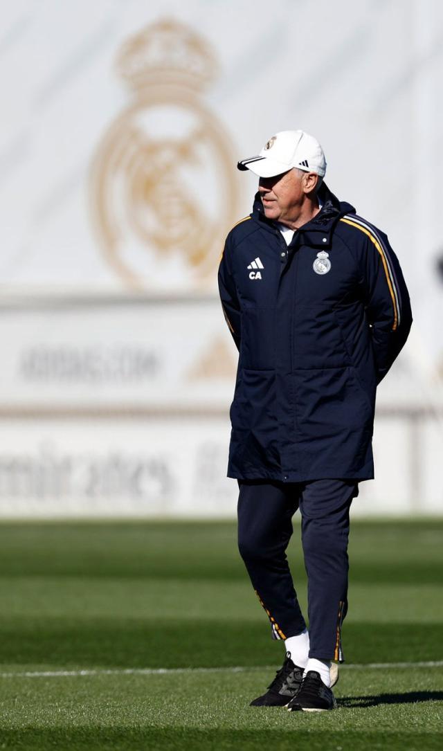 星空体育入口-安帅化身和平鸽：小熊遭歧视已是过去，贝林将复出