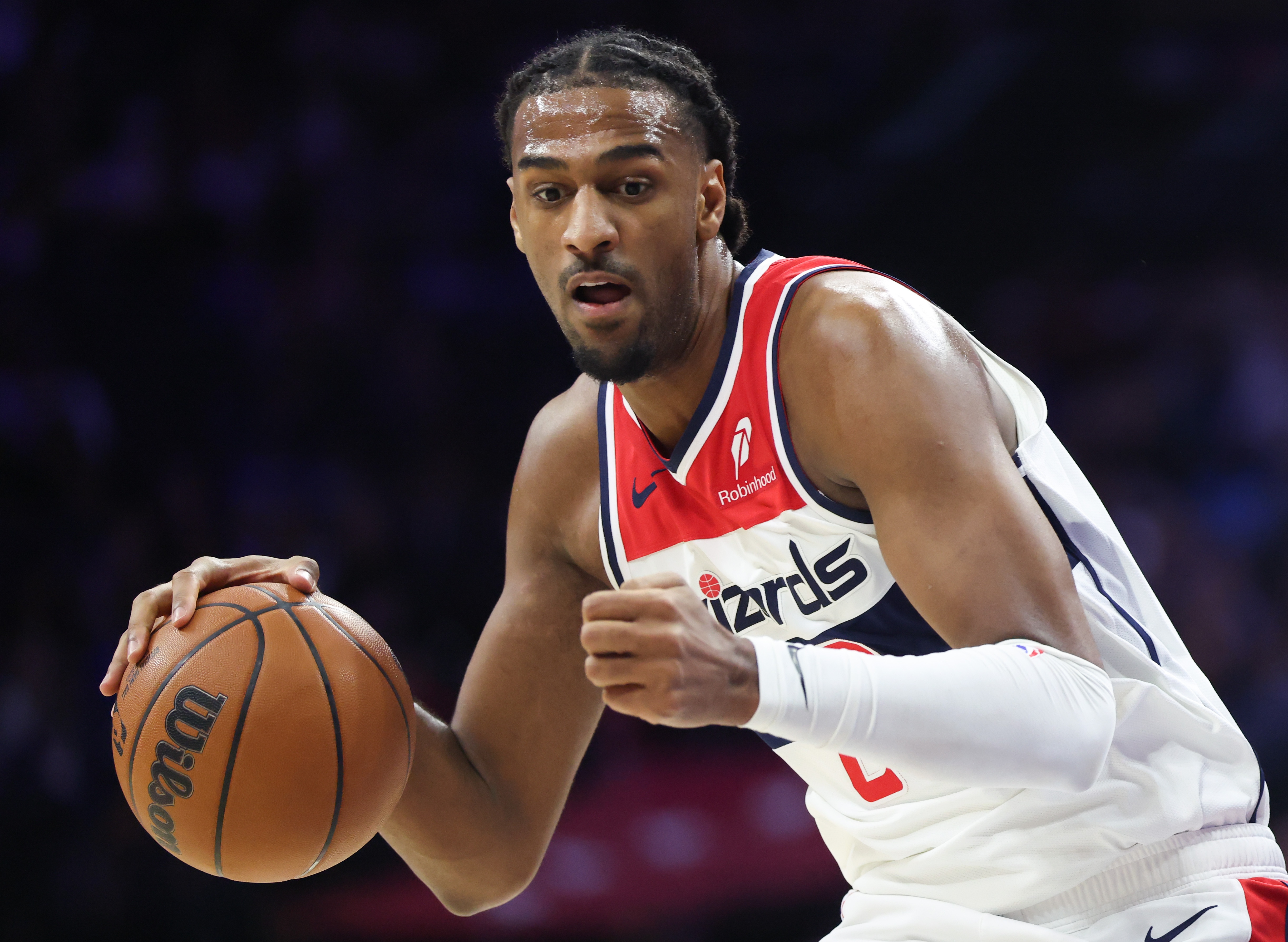 星空体育入口-全靠你了！萨尔上半场10中8高效砍下18+3+3 第二节单节11分