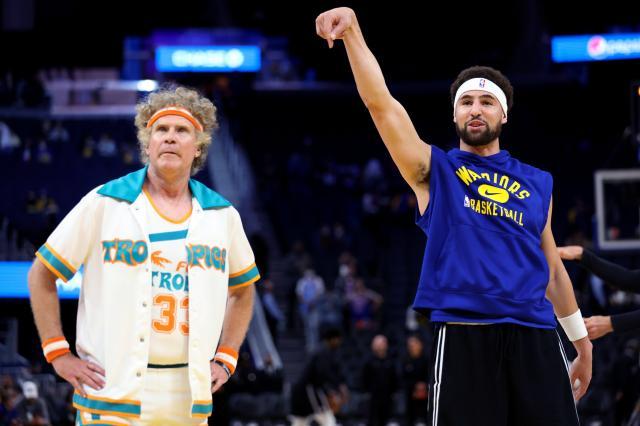 星空体育入口-【现场】神秘嘉宾点燃勇士主场 欢笑声冲散连败阴霾