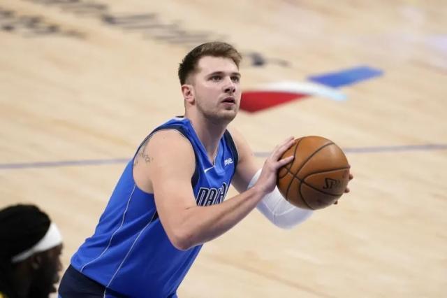 星空体育官网-【观察】本赛季五大孤胆英雄 比尔上榜库里仅第三